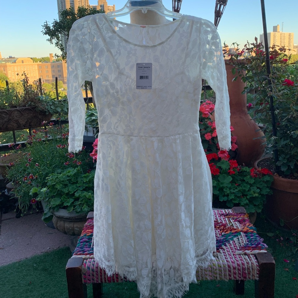 NWT FREE PEOPLE lace dress with slip